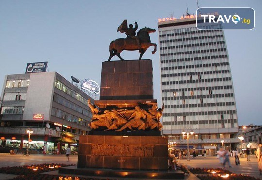 Нова година 2026 в хотел Crystal ice3*, Ниш! 2 Нощувки с празнични вечери, с жива музика, напитки без лимит и транспорт от Комфорт Травел - Снимка 2