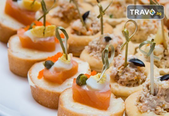 Рожден ден Party Set от 180 бр. солени и сладки коктейлни хапки в 6 плата, аранжирани за директно сервиране от Деличи кетъринг - Снимка 3