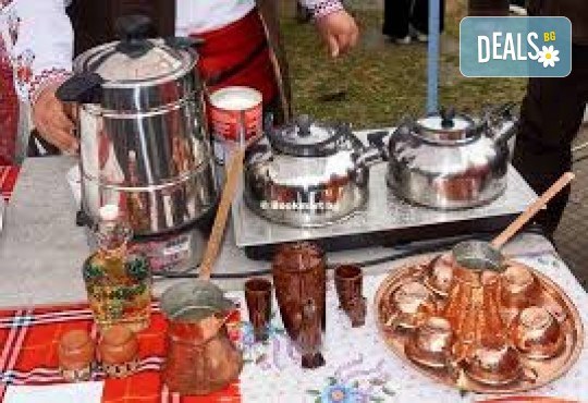 Еднодневна екскурзия до Априлци по време на празника на сланината и греяната ракия - транспорт и водач от туроператор Поход - Снимка 2