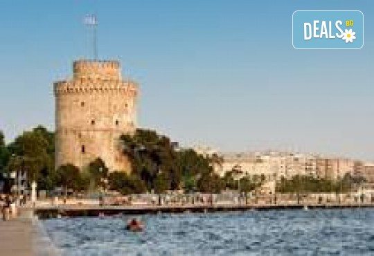 През Февруари на карнавал в Ксанти - парад на цветовете! 2 нощувки със закуски в Кавала и транспорт от Комфорт Травел! - Снимка 4