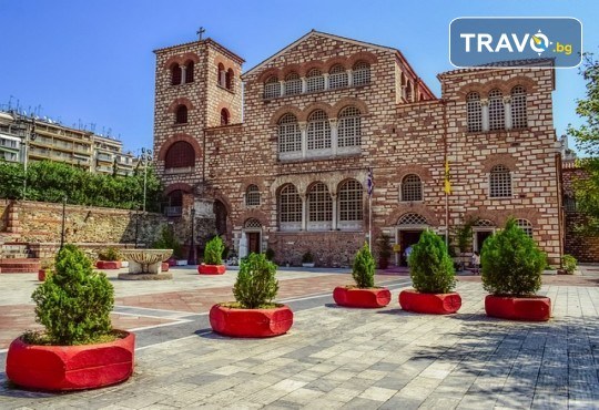 През Февруари на карнавал в Ксанти - парад на цветовете! 2 нощувки със закуски в Кавала и транспорт от Комфорт Травел! - Снимка 5