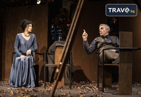 Гледайте Василена Атанасова, Леонид Йовчев, Ирини Жамбонас и Даниел Цочев в Есенна градина на 15-ти януари (четвъртък) в Малък градски театър Зад канала - Снимка 4