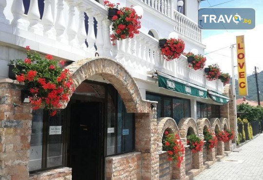 Екскурзия до Северна Македония за 8 Март: 2 нощувки със закуски и 1 празнична вечеря с неограничени напитки в Охрид, плюс транспорт и посещение на Скопие, от Поход - Снимка 11