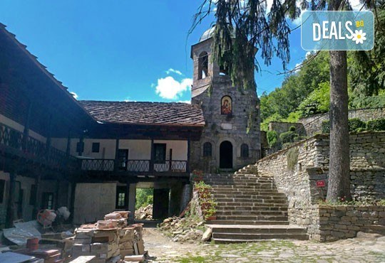 Еднодневна екскурзия за Празника на сланината и греяната ракия в Априлци с Дениз Травел! Включен транспорт и водач - Снимка 5