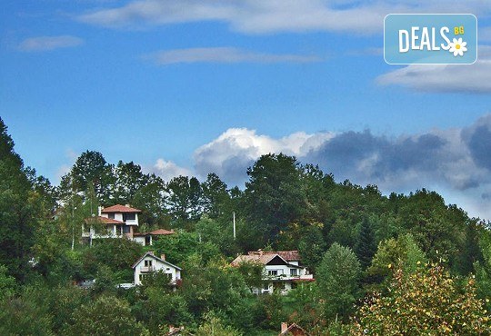 Еднодневна екскурзия за Празника на сланината и греяната ракия в Априлци с Дениз Травел! Включен транспорт и водач - Снимка 7