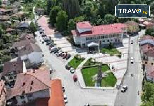 Еднодневна екскурзия за Празника на сланината и греяната ракия в Априлци с Дениз Травел! Включен транспорт и водач - Снимка 8