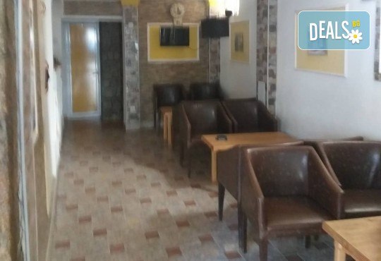 Йорданов ден в Охрид! 2 нощувки със закуски, възможност за вечеря и посещение на Св. Наум, Билянини извори, и транспорт от Рикотур - Снимка 9