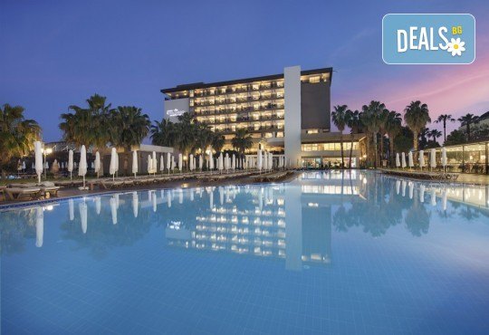 Ultra All Inclusive в Royal Garden Beach хотел 5*, Алания, Анталия! 7 нощувки, открити и закрит басейн, водни пързалки, безплатно за дете до 11.99 г. и транспорт от Belprego Travel - Снимка 2