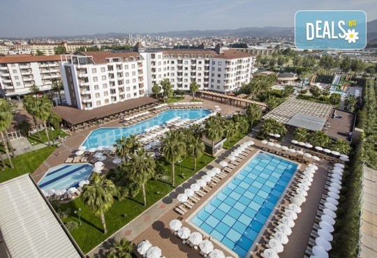 Ultra All Inclusive в Royal Garden Beach хотел 5*, Алания, Анталия! 7 нощувки, открити и закрит басейн, водни пързалки и транспорт от Belprego Travel