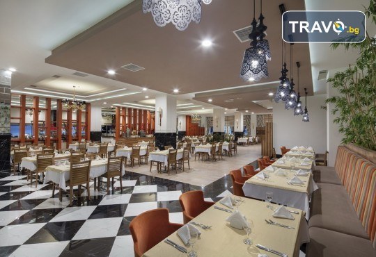 Ultra All Inclusive в Royal Garden Beach хотел 5*, Алания, Анталия! 7 нощувки, открити и закрит басейн, водни пързалки, безплатно за дете до 11.99 г. и транспорт от Belprego Travel - Снимка 4
