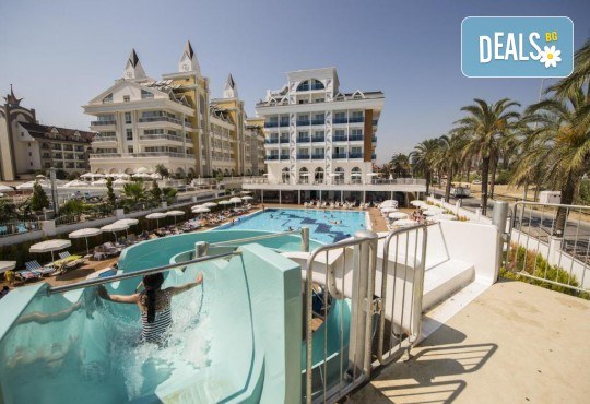 ALL Inclusive лятна почивка в хотел Palm World Resort & Spa Side 4*, Турция! 7 нощувки, безплатно за 1 дете до 2.99 г. и транспорт от Belprego Travel - Снимка 1