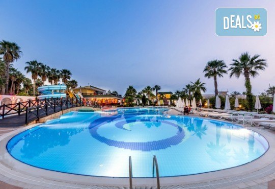 Ultra All Inclusive ваканция на море в Holiday Garden Resort 5*, Алания! 10 дни/ 7 нощувки, транспорт и безплатно за дете до 11.99 г. от Belprego Travel - Снимка 4
