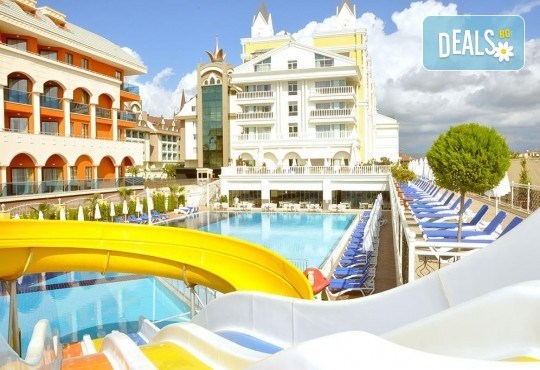 All Inclusive ваканция на море в Dream World Resort, Side! 10 дни/ 7 нощувки, транспорт и безплатно за дете до 11.99 г. от Belprego Travel - Снимка 1