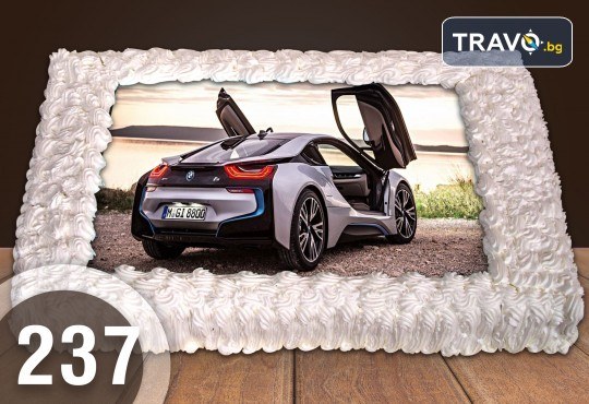 Експресна торта за 2 часа! Голяма детска торта 20, 25 или 30 парчета със снимка на любим герой от Сладкарница Джорджо Джани - Снимка 1