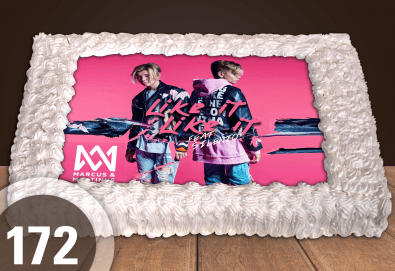 Експресна торта за 2 часа! Голяма детска торта 20, 25 или 30 парчета със снимка на любим герой от Сладкарница Джорджо Джани - Снимка