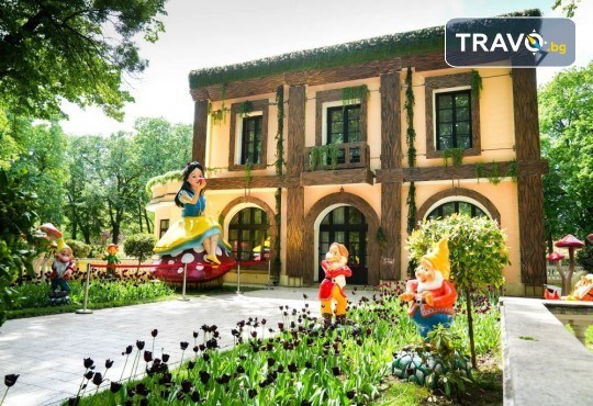 От Пловдив и Асеновград еднодневна екскурзия до Крайова - Фестивал на цветятя! Туристическа програма и транспорт от Роял Холидейз - Снимка 2