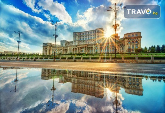 Еднодневен шопинг до Букурещ, Румъния с посещение на търговски комплекс Червеният дракон! Туристическа програма и транспорт от Роял Холидейз - Снимка 1