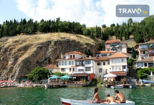 Разходка до Охридското езеро! 1 нощувка със закуска, разходка с корабче, посещение на Скопие и Крива Паланка, и транспорт от Роял Холидейз - Снимка 2