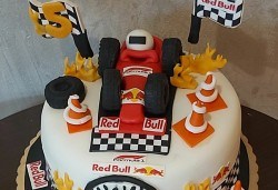 Смърфове, Миньони & Brawl stars! Голяма детска 3D торта 37 ПАРЧЕТА с фигурална ръчно изработена декорация от Сладкарница Джорджо Джани - Снимка