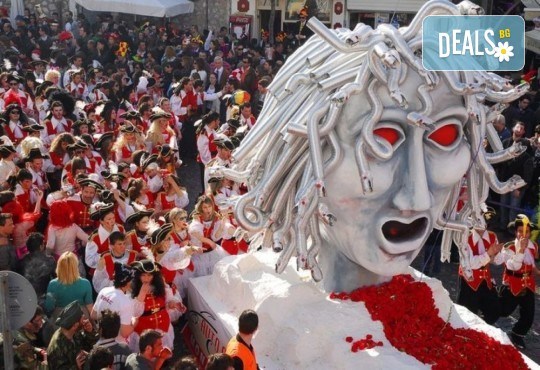 Еднодневна екскурзия за карнавала в град Ксанти - феерията от звуци и цветове! Туристическа програма и транспорт от Роял Холидейз - Снимка 4