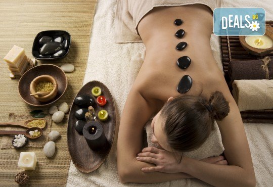 За стройна и красива фигура! 90 минутна антицелулитна терапия, пилинг със соли от Мъртво море, мануален антицелулитен масаж, Hot Stone терапия, рефлексотерапия на стъпала и длани и точков масаж на глава в GreenHealth - Снимка 1