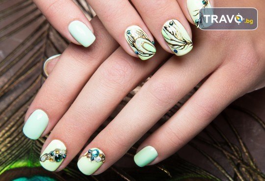 ТОП маникюр с гел лак Black Bottle, CND, каучукова база и 2 арт рисувани декорации от Art beauty studio S&D - Снимка 2