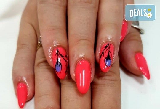 Изграждане на ноктопластика с гел и маникюр с гел лак на Black Bottle, CND или Gelish в Art beauty studio S&D, в центъра на София - Снимка 8