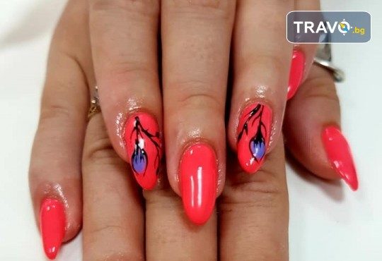 Изграждане на ноктопластика с гел и маникюр с гел лак на Black Bottle, CND или Gelish в Art beauty studio S&D, в центъра на София - Снимка 8
