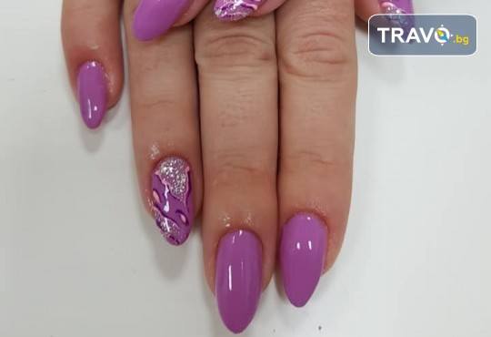 Изграждане на ноктопластика с гел и маникюр с гел лак на Black Bottle, CND или Gelish в Art beauty studio S&D, в центъра на София - Снимка 9