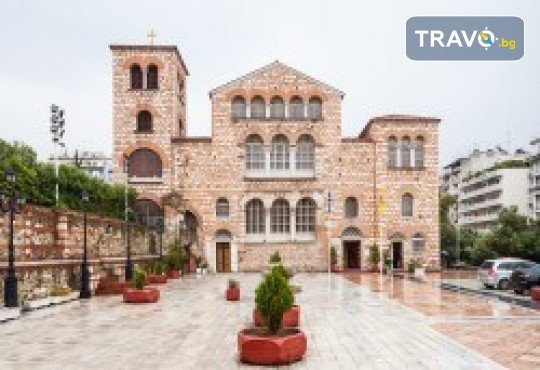 Великден в Гърция: 3 нощувки, 3 закуски, посещение на Солун, възможност за Великденски обяд и посещение на скалните манастири в Метеора, с транспорт от Рикотур - Снимка 7