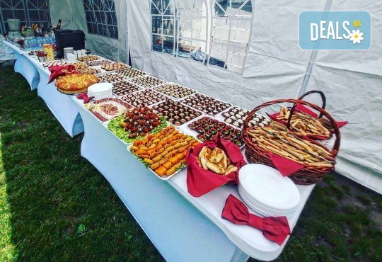Италианско меню за вашия празник! 100 бр. солени хапки и италиански тарталети плюс ПОДАРЪК плато гофрети от Мечо Фууд Кетъринг - Снимка 4