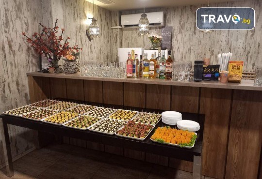 Италианско меню за вашия празник! 100 бр. солени хапки и италиански тарталети плюс ПОДАРЪК плато гофрети от Мечо Фууд Кетъринг - Снимка 5