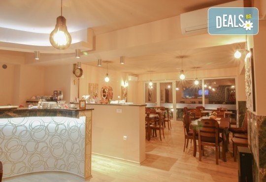 Великден в Охрид! 3 нощувки със закуска, възможност за вечеря с жива музика и транспорт от Комфорт Травел - Снимка 11