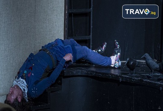 Трагедия дел арте по Уилям Шекспир! Гледайте Шекспирин по време на пандемия в Малък градски театър Зад канала на 10-ти март (вторник) - Снимка 10