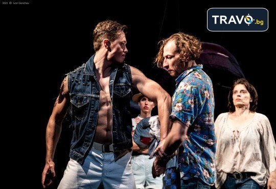 Гледайте съвеменната английка пиеса Джъмпи на 11-ти март (сряда) в Малък градски театър Зад канала - Снимка 4