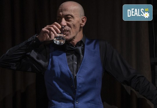 На 19-ти март (четвъртък) гледайте Кой се бои от Вирджиния Улф с Ирини Жамбонас, Владимир Зомбори, Каталин Старейшинска и Малин Кръстев в Малък градски театър Зад канала - Снимка 2