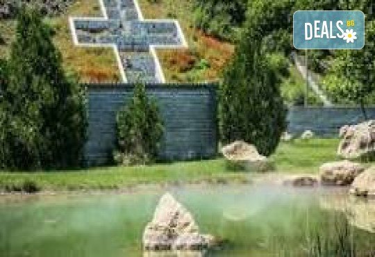 Вино, история и море – екскурзия до Сандански, Рупите, Мелник и плаж Амолофи с 1 нощувка, закуска и транспорт, от Поход - Снимка 5