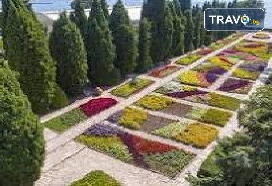 Фестивал на лалетата в Балчик! 1 нощувка, закуска, посещение на нос Калиакра, водач и транспорт от Дениз Травел - Снимка 2