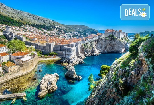 Адриатическо приключение до Будва и Дубровник: 3 нощувки, закуски, вечери и транспорт от Дениз Травел - Снимка 1