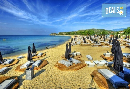 Перфектният летен ден: Еднодневна екскурзия до плаж Аммолофи с водач и транспорт от ТА Поход - Снимка 1