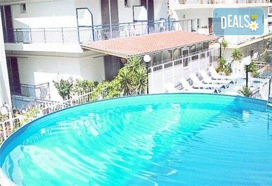 Лятна почивка в Orea Eleni, Паралия Катерини! 7 нощувки със закуски, транспорт и екскурзовод от Рикотур - Снимка 3