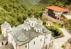Еднодневна екскурзия до Осоговски манастир, шопинг в Крива паланка, възможност за обяд в Природен парк Гиновци и транспорт от ТА Поход - Снимка