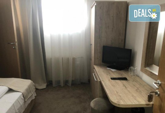 Уикенд в Лесковац – сръбски вкус, музика и настроение! 2 нощувки, закуски, вечери с жива музика и напитки, от ТА Поход - Снимка 8