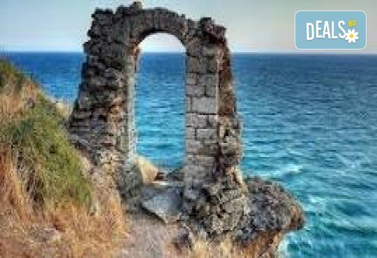 Една незабравима обиколка на красивото Българско Черноморие - от Дуранкулак до Синеморец! 3 нощувки, закуски, вечери и транспорт от Рикотур - Снимка 1