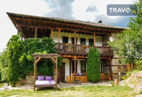 Лещен те очаква: Самостоятелна къща за 22 души сред Родопската магия! 1 Нощувка без изхранване в Панорама Хаус, ползване на оборудвана механа, барбекю, билярд, тенис на маса, детски кът, безплатно за дете до 11.99 г. - Снимка 3