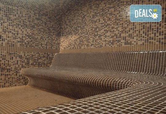 Лещен те очаква: Самостоятелна къща за 22 души сред Родопската магия! 1 Нощувка без изхранване в Панорама Хаус, ползване на оборудвана механа, барбекю, билярд, тенис на маса, детски кът, безплатно за дете до 11.99 г. - Снимка 30