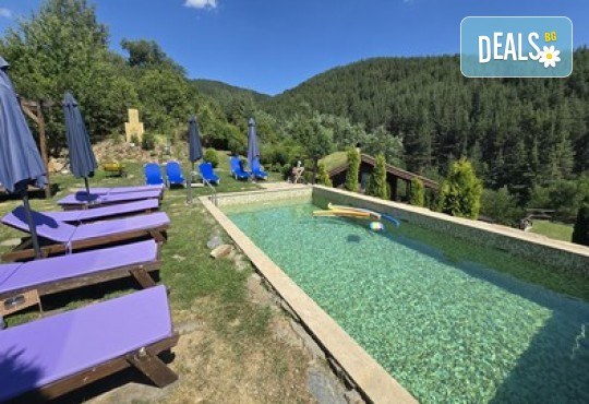 Лукс и уют в Лещен в Панорама Хаус! 1 Нощувка без изхранване, ползване на оборудвана механа, барбекю, билярд, тенис на маса, детски кът, безплатно за дете до 11.99 г. - Снимка 2