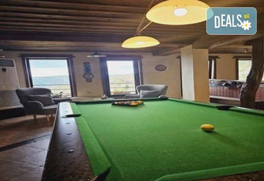 Лукс и уют в Лещен в Панорама Хаус! 1 Нощувка без изхранване, ползване на оборудвана механа, барбекю, билярд, тенис на маса, детски кът, безплатно за дете до 11.99 г. - Снимка 28