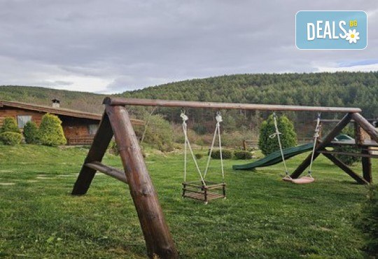 Лукс и уют в Лещен в Панорама Хаус! 1 Нощувка без изхранване, ползване на оборудвана механа, барбекю, билярд, тенис на маса, детски кът, безплатно за дете до 11.99 г. - Снимка 40