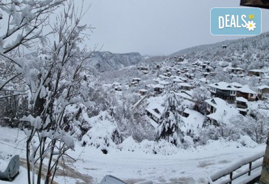 Лукс и уют в Лещен в Панорама Хаус! 1 Нощувка без изхранване, ползване на оборудвана механа, барбекю, билярд, тенис на маса, детски кът, безплатно за дете до 11.99 г. - Снимка 45